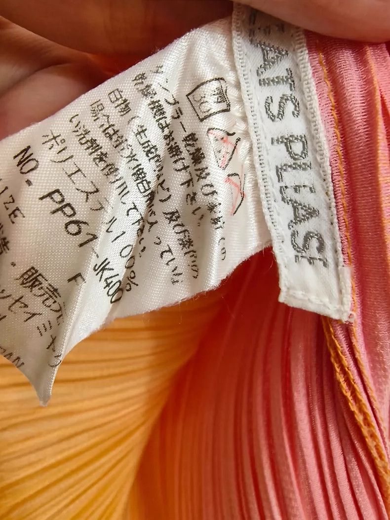 Issey Miyake Issey Miyake size:one size Orange-yellow vintage gradient Size S / US 4 / IT 40 - 2 Thumbnail