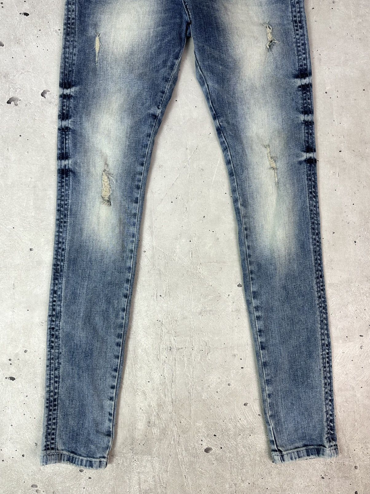 Represent Clo. Represent Essential Random Blue Distressed Washed Jeans Size US 30 / EU 46 - 2 Thumbnail