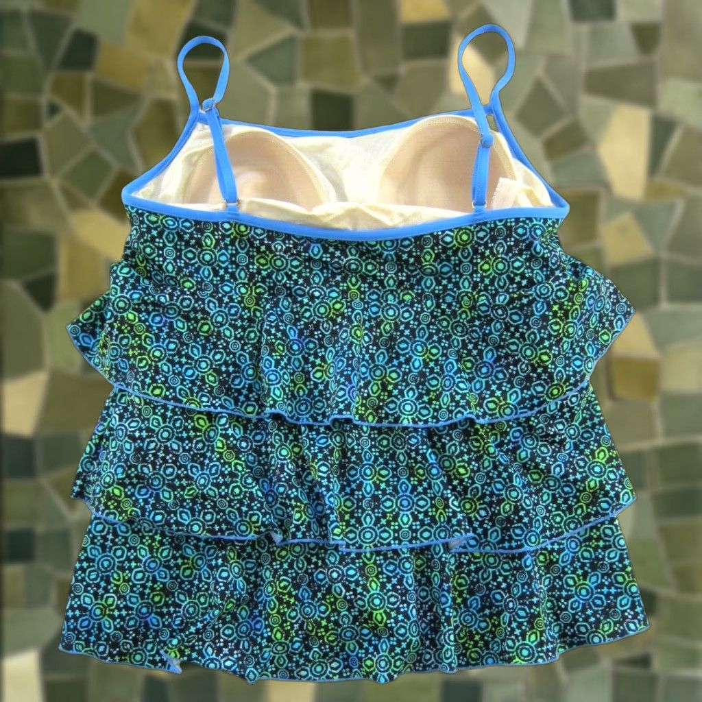 Vintage Fit 4 U Tankini Top Women 16 Black Geometric Built In Bra Ruffle Swimsuit Tankini Top Women 16 Size XXL / US 16-18 / IT 52-54 - 1 Thumbnail