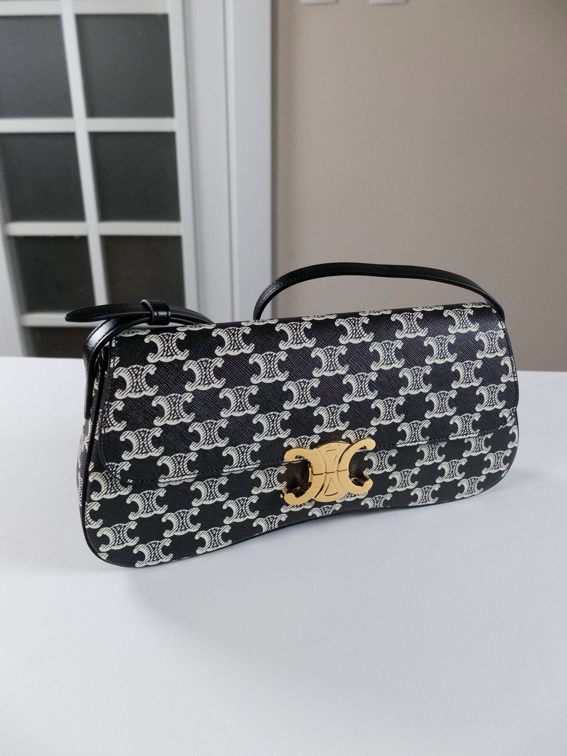 Celine CELINE Lola Triomphe medium black & white coated canvas bag Size ONE SIZE - 13 Thumbnail