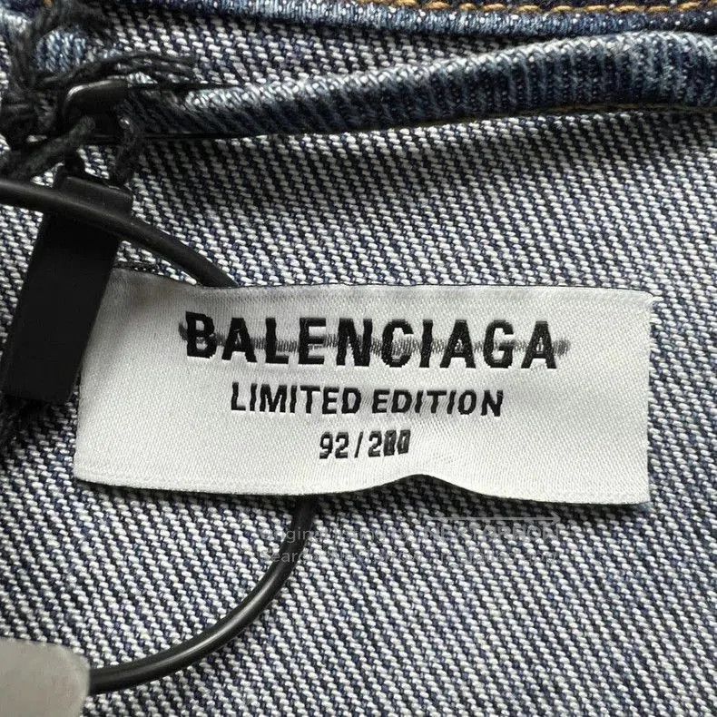 Balenciaga Balenciaga Fortnite Denim Jacket Limited. Size US XS / EU 42 / 0 - 5 Thumbnail