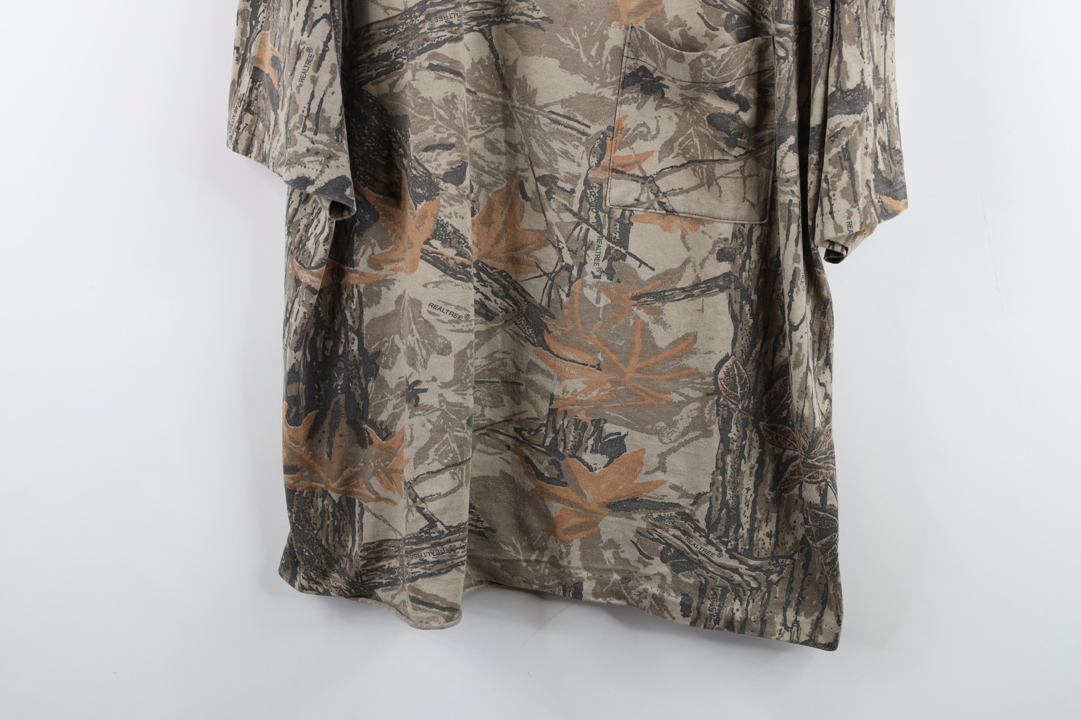 Vintage Vintage 90s Streetwear Camouflage Pocket T-Shirt USA Size US XXL / EU 58 / 5 - 3 Thumbnail