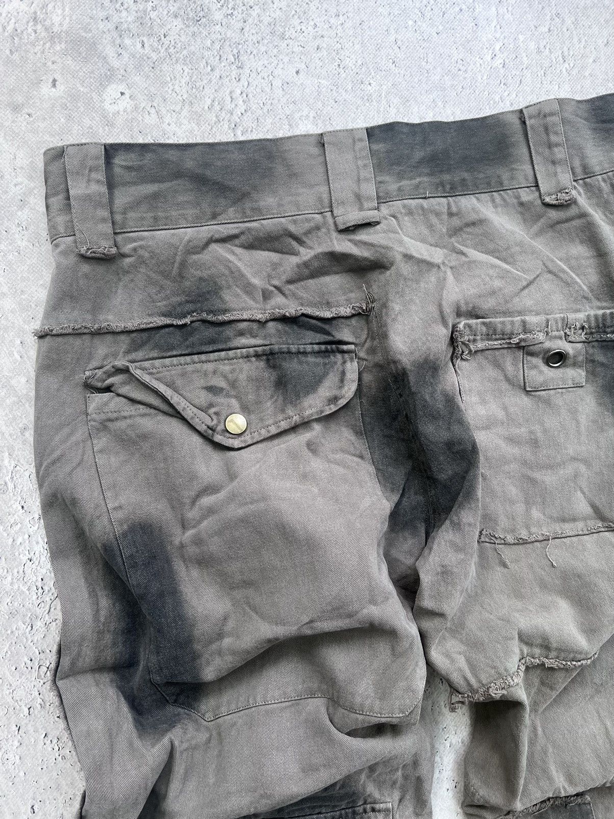 Issey Miyake × Japanese Brand × Tete Homme 2000s Tete Home Multipocket Bondage Cargo Pants Size US 32 / EU 48 - 14 Thumbnail