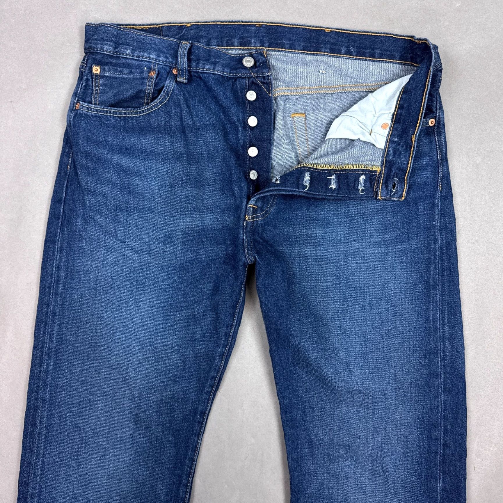 Levi's Levi's 501 Jeans Mens 36x34 Blue Denim Button Fly Straight Vintage No N/A Size US 38 / EU 54 - 2 Thumbnail