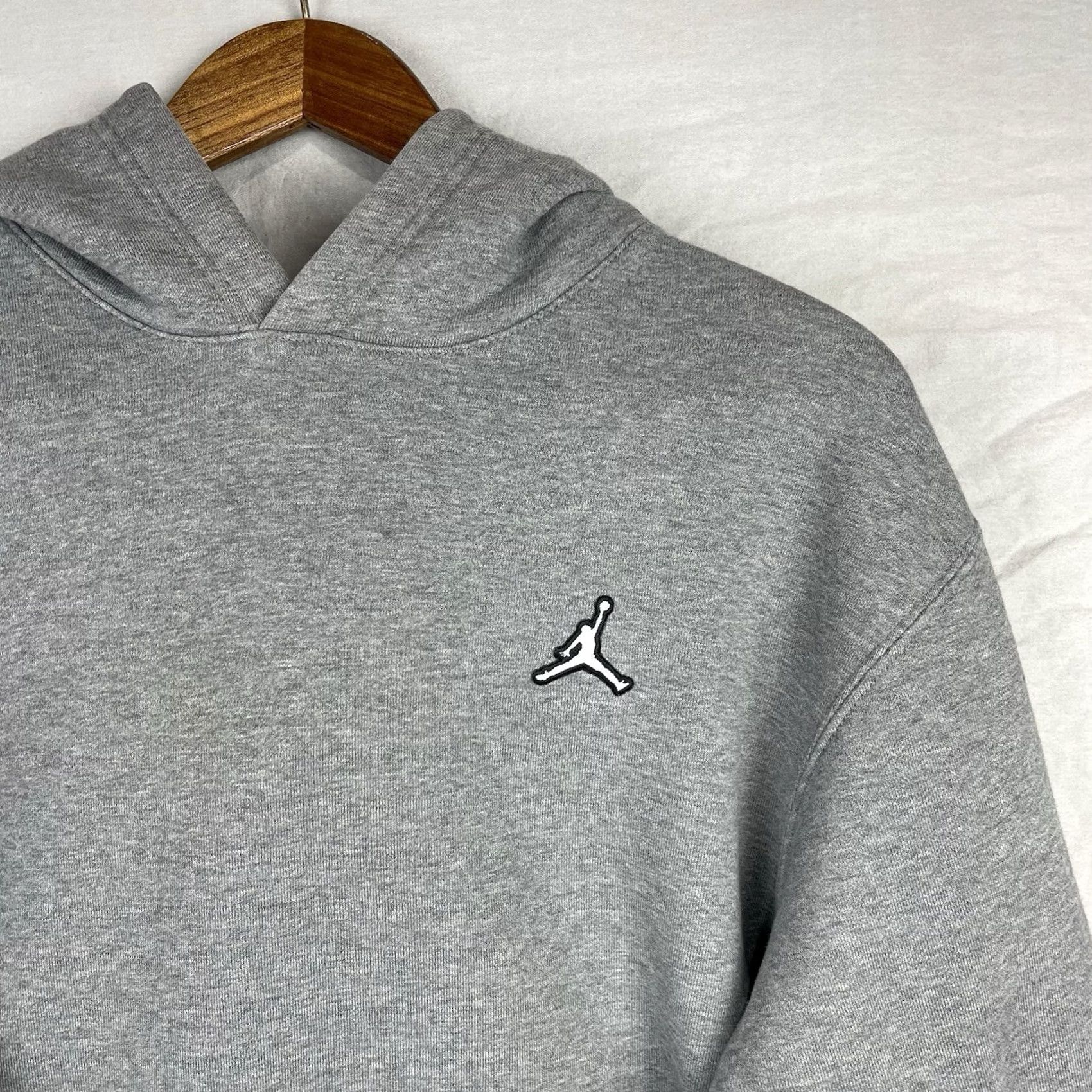 Jordan Brand Air Jordan Hoodie Mens Small Gray Nike Essentials Pullover Sweatshirt Embroidery Size US S / EU 44-46 / 1 - 2 Thumbnail