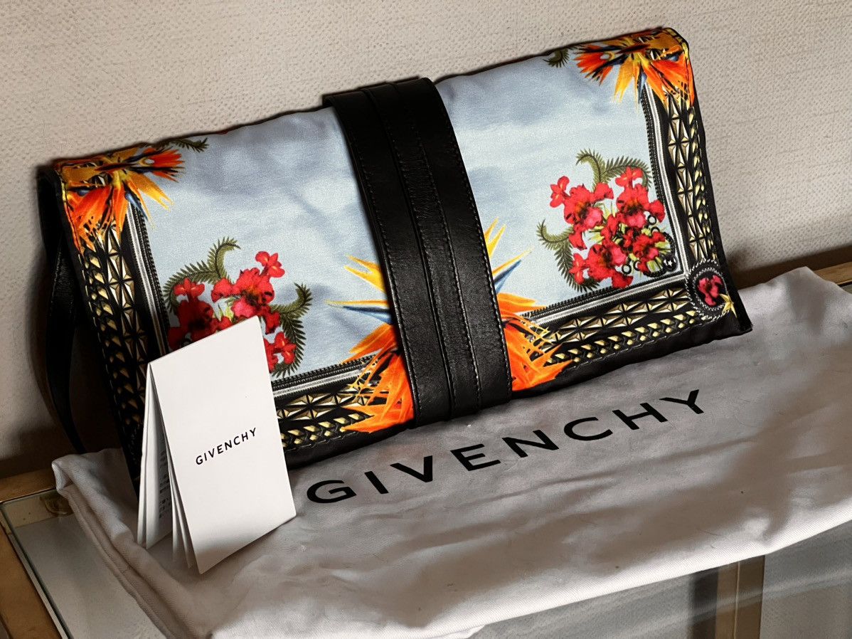 Givenchy Givenchy Birds of Paradise Clutch Bag Size ONE SIZE - 2 Thumbnail