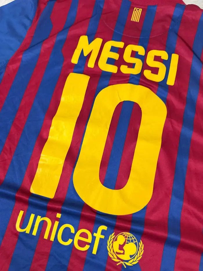Nike Nike FC Barcelona 2011 2012 Messi #10 Home Shirt Jersey Size US L / EU 52-54 / 3 - 14 Thumbnail