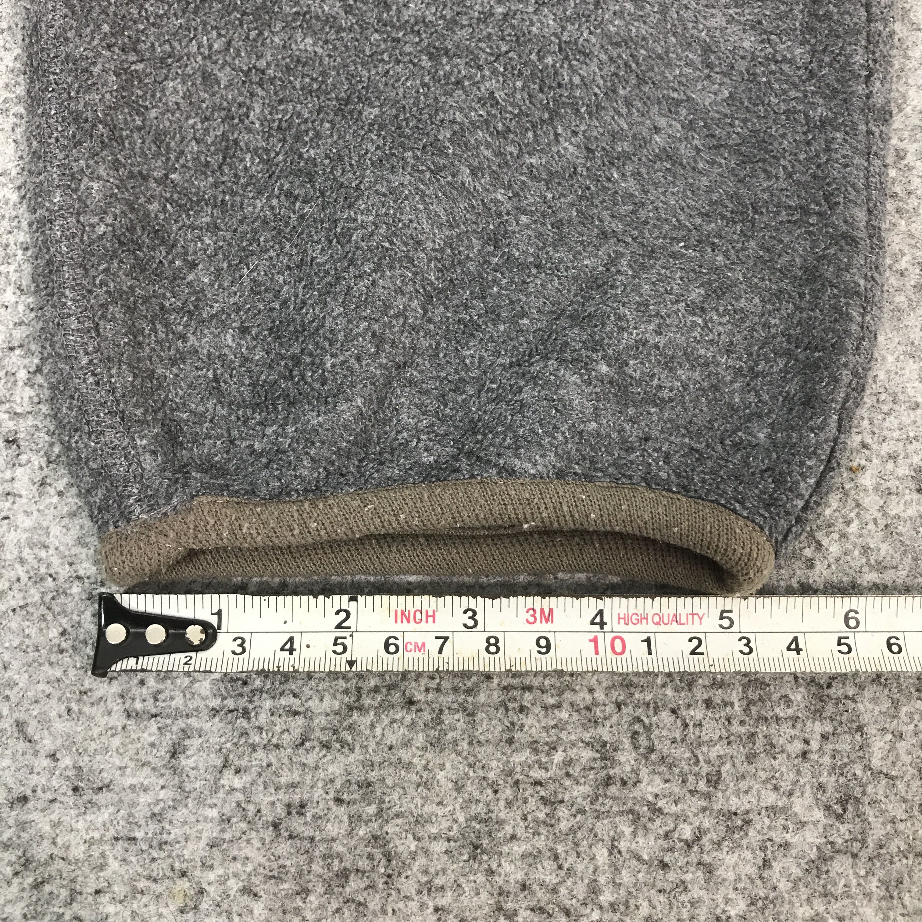 Columbia Vintage Columbia Fleece Sweatpants Size US 29 - 12 Thumbnail
