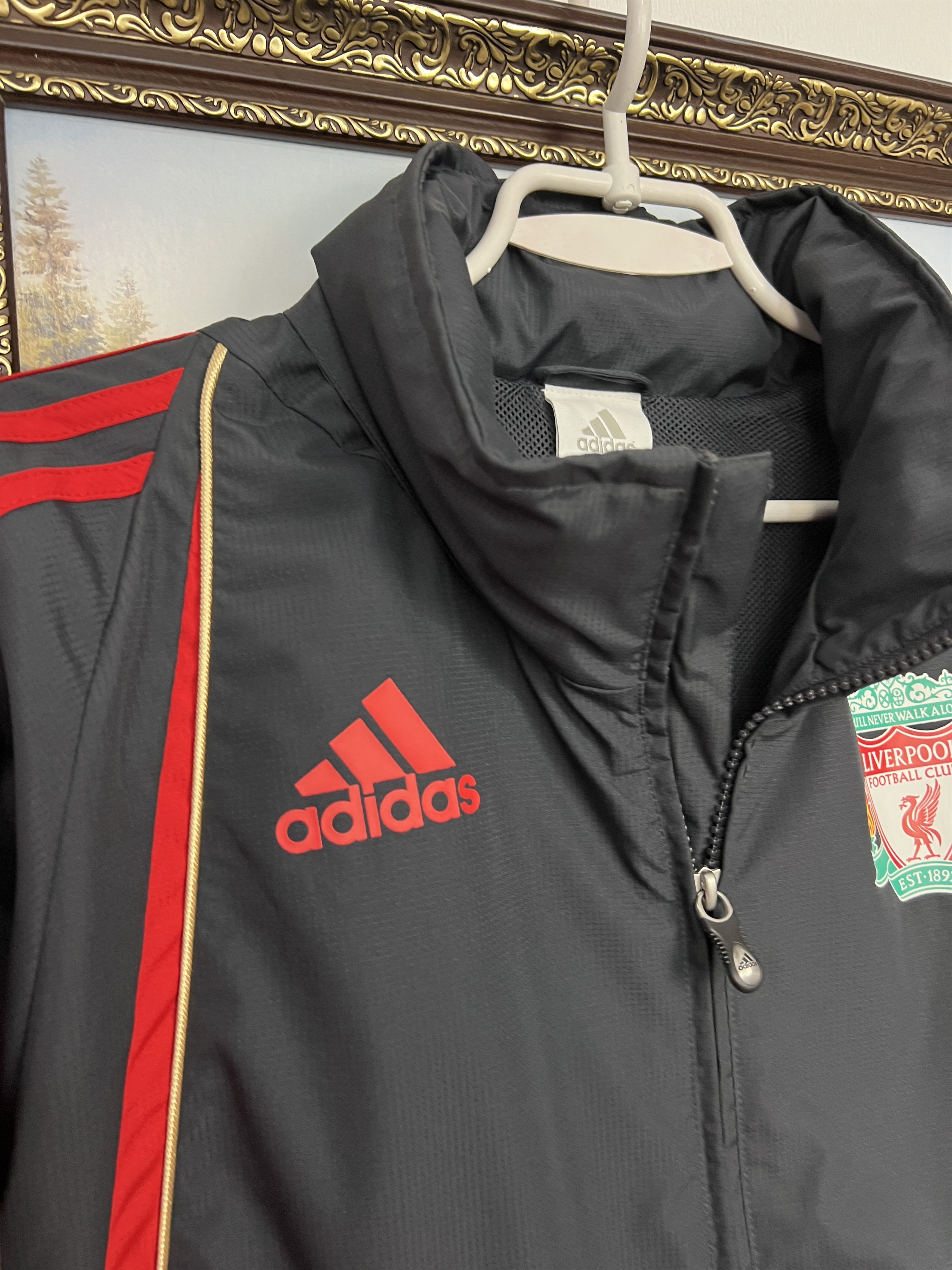 Adidas Vintage Adidas Liverpool Football Jacket Track Top Hooded Size US L / EU 52-54 / 3 - 4 Thumbnail