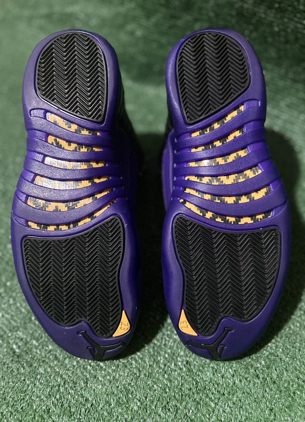 Jordan Brand Jordan 12 Retro Black/Field Purple Size US 10 / EU 43 - 5 Thumbnail