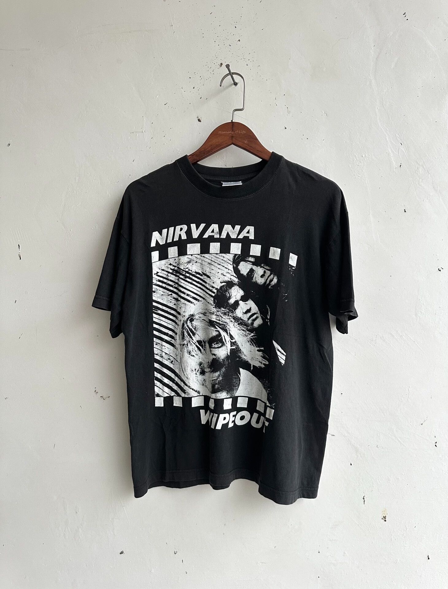 Vintage Vintage 90s-00s Nirvana Band Tee Size US M / EU 48-50 / 2 - 1 Thumbnail