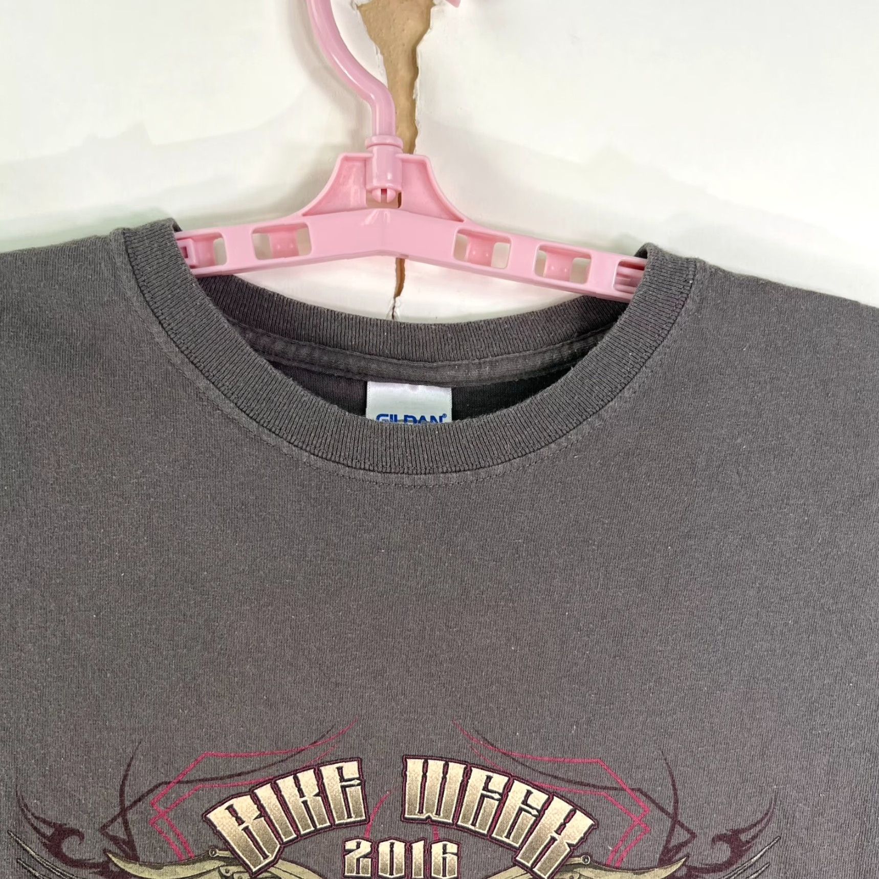 Gildan VINTAGE Harley-Davidson Daytona Bike Week 2016 T-Shirt Mens Size L Gray Biker Motorcycle 90s Size US L / EU 52-54 / 3 - 3 Thumbnail