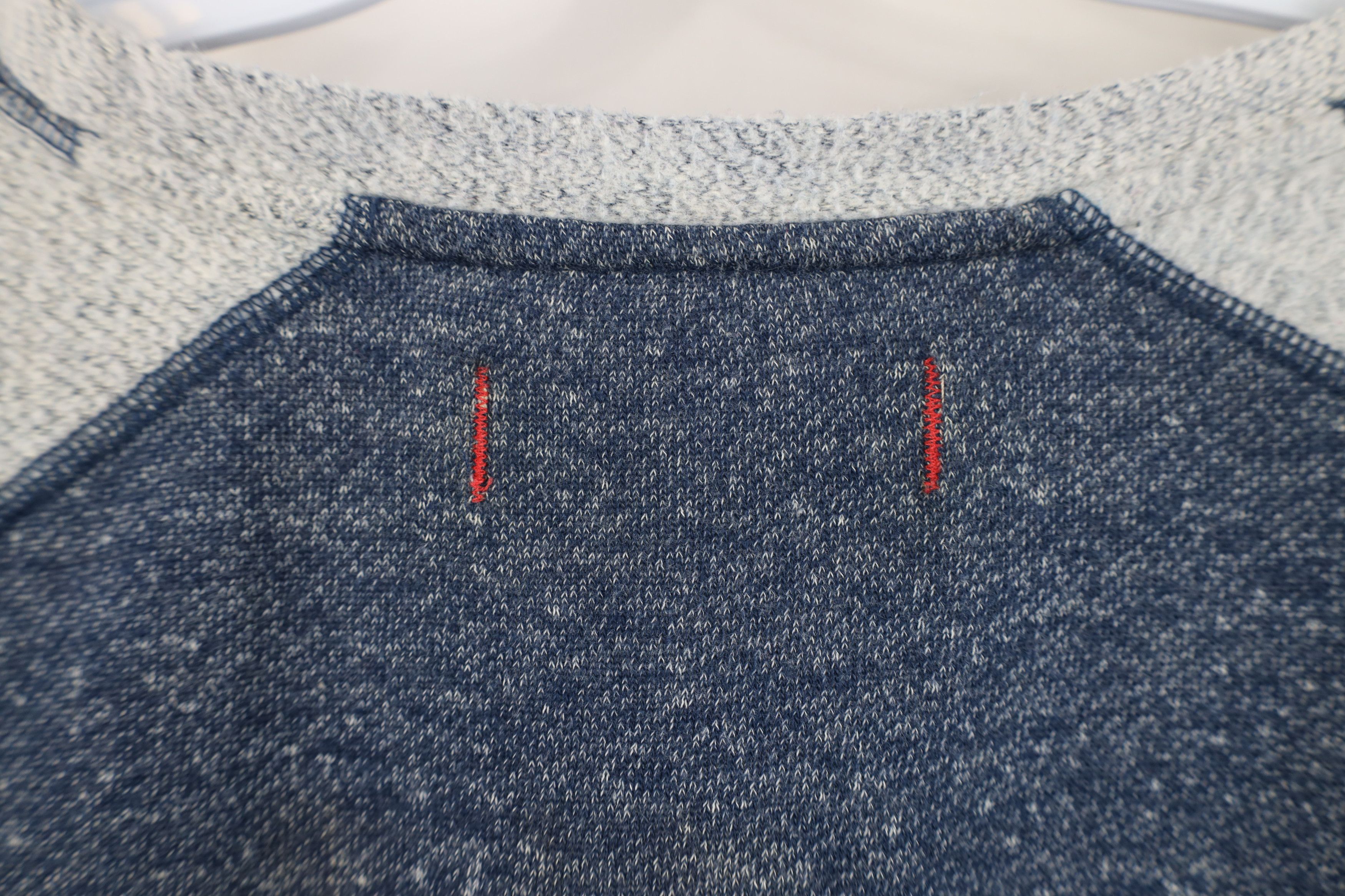 Tommy Bahama Vintage Tommy Bahama Soft Knit Fleece Lined Sweatshirt Blue Size US L / EU 52-54 / 3 - 10 Thumbnail