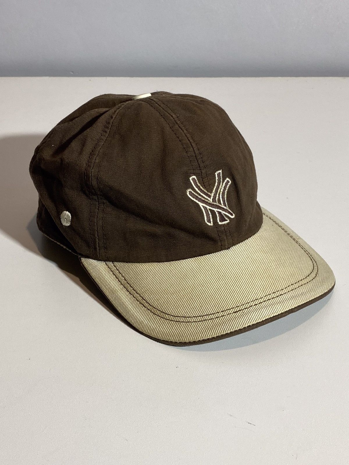 Vintage Vintage 90s New York Yankees hype y2k streetwear brown cap Size ONE SIZE - 2 Thumbnail