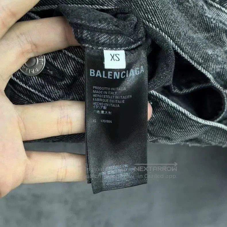 Balenciaga Balenciaga Ghost Face Logo Denim Jacket. Size US XS / EU 42 / 0 - 4 Thumbnail