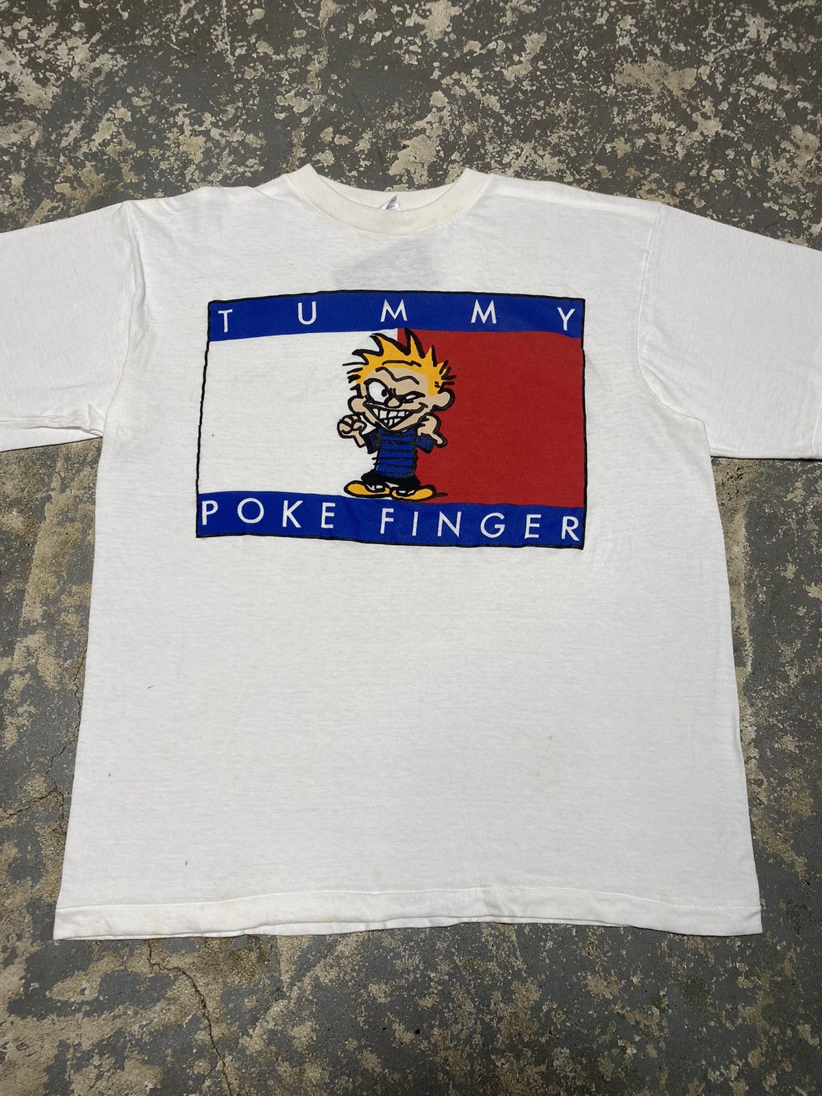 Japanese Brand × Vintage Vintage Tummy Poke Finger Calvin And Hobbes Parody 90 Tshirt Size US L / EU 52-54 / 3 - 6 Thumbnail