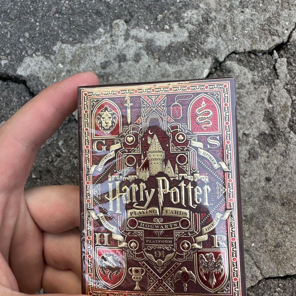 Trendt Vision Vintage Harry Potter Playing Cards 2021 Gryffindor Size ONE SIZE - 3 Thumbnail