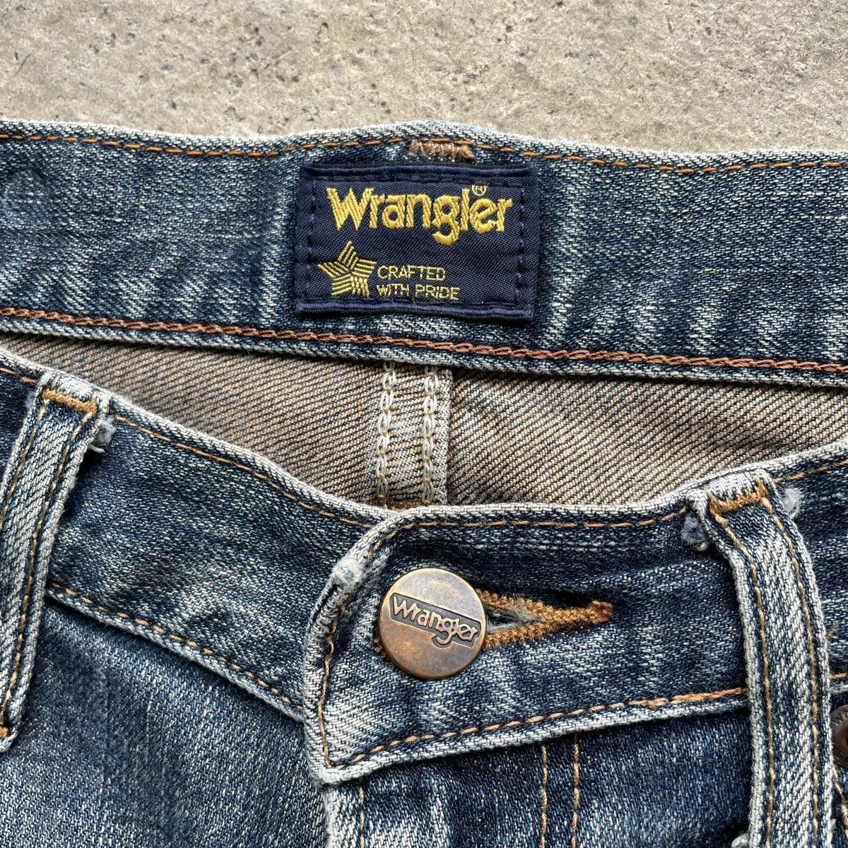 Jean × Vintage × Wrangler Vintage Faded Wrangler Denim Jeans Distressed Pamts W31 Size US 31 - 6 Thumbnail