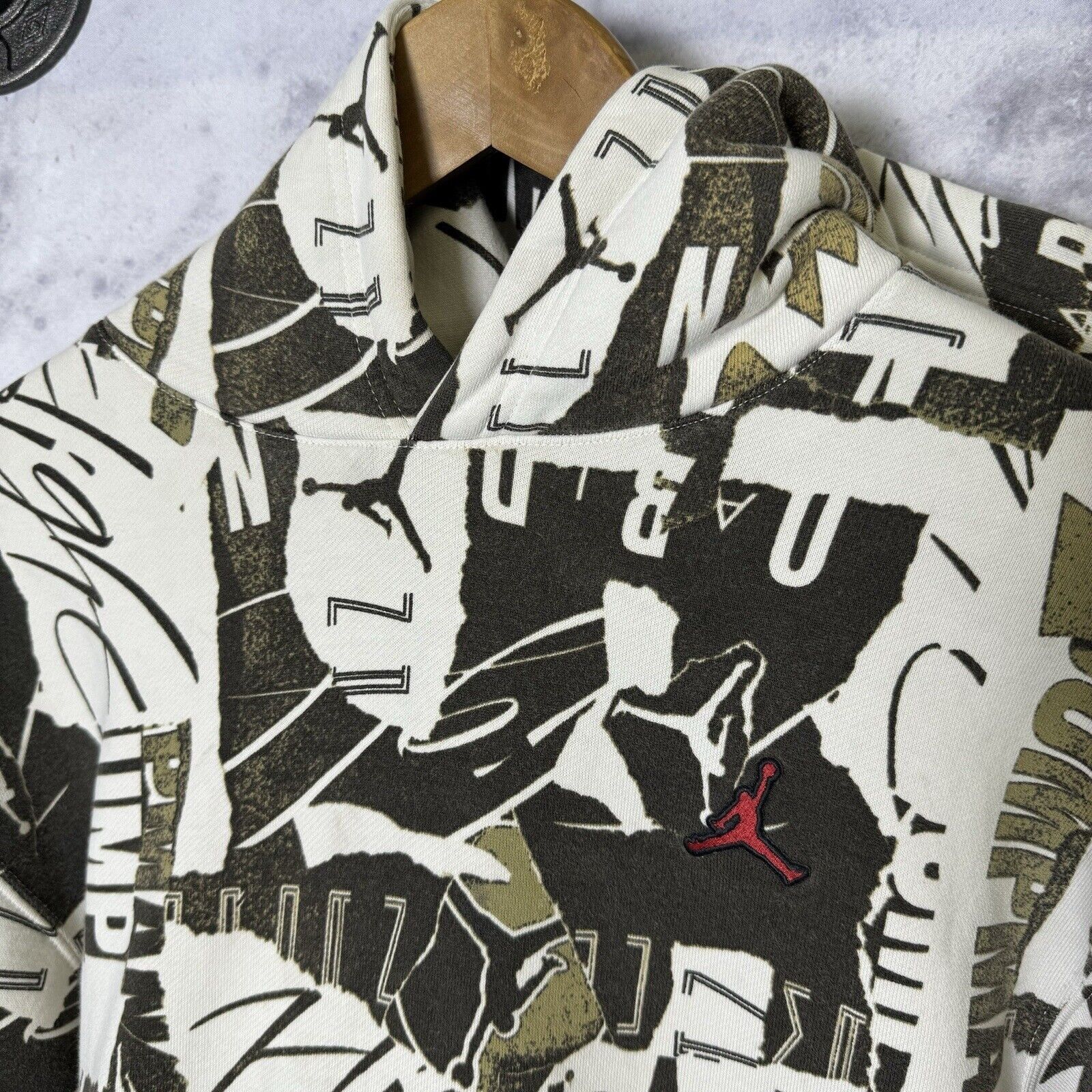 Jordan Brand Air Jordan Hoodie Mens Small All Over Print Y2k Basketball S Size US S / EU 44-46 / 1 - 3 Thumbnail