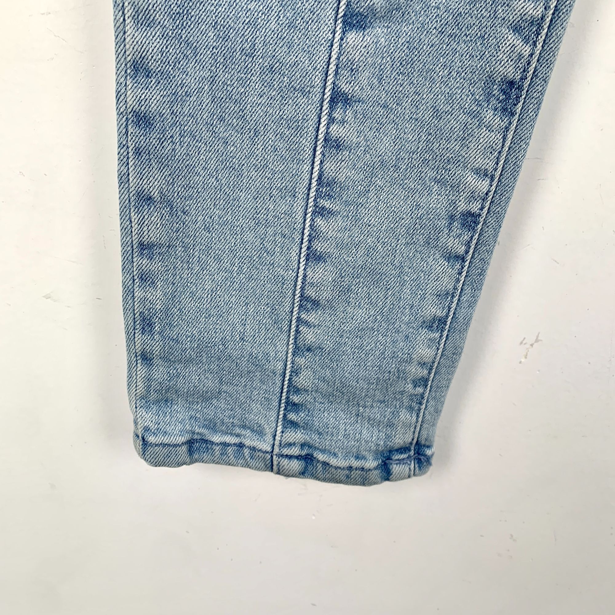 Pierre Balmain CM0075 Pierre Balmain Distressed Light Wash Moto Jeans Size US 27 - 5 Thumbnail