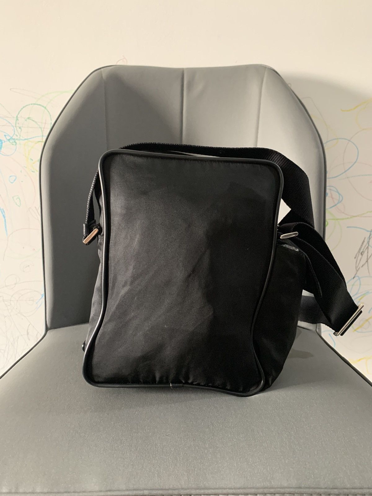 Prada × Vintage Vintage Prada Black Medium Sling Crossbody Bag Size ONE SIZE - 4 Thumbnail