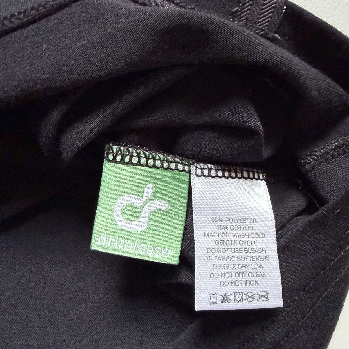 Eastern Mountain Sports EMS Tech Wick Dri Release T-Shirt Size US L / EU 52-54 / 3 - 6 Thumbnail