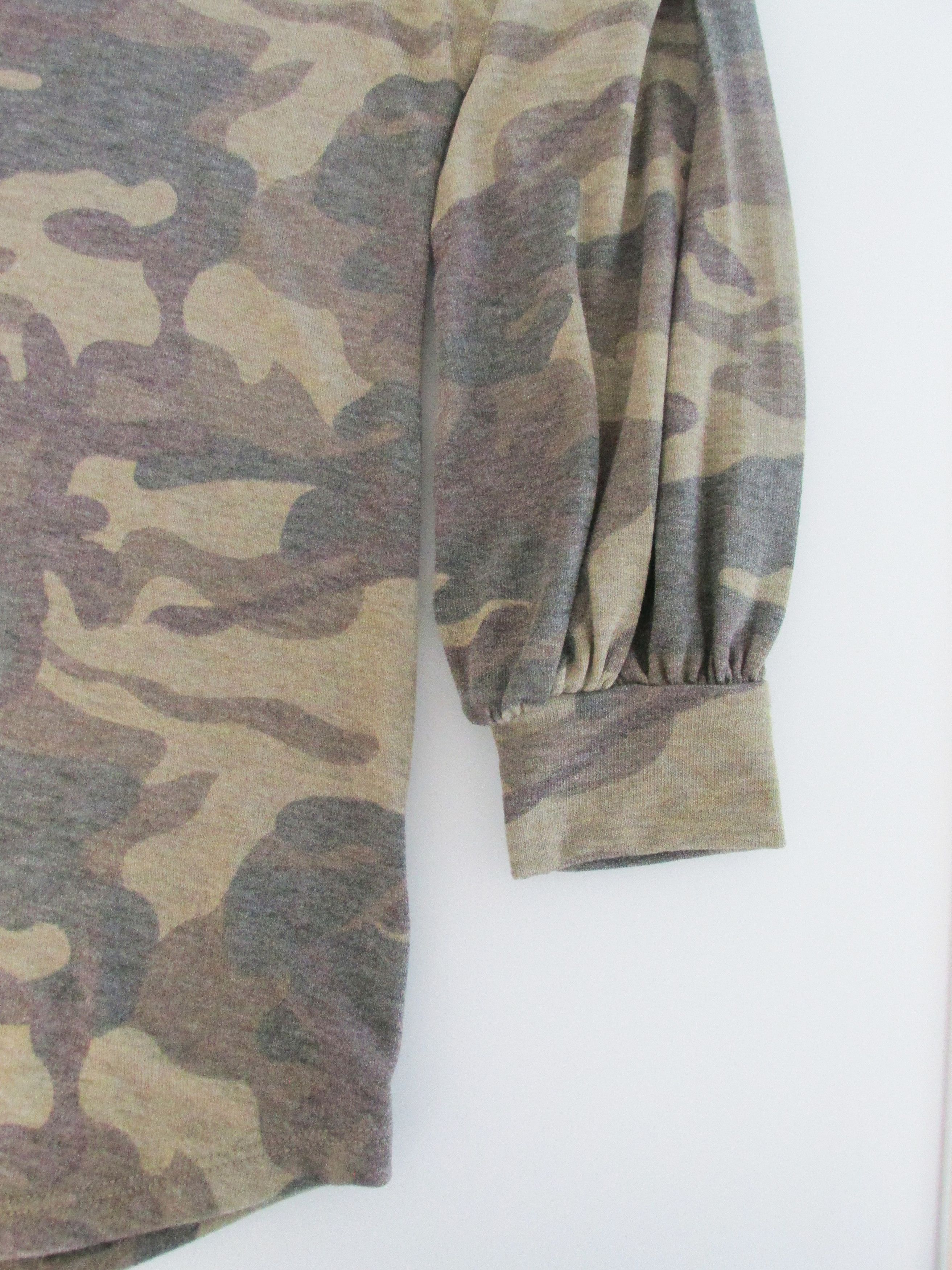 Other First Love Women's Camouflage 1/2 Sleeve Knit Top Size SM Size S / US 4 / IT 40 - 5 Thumbnail
