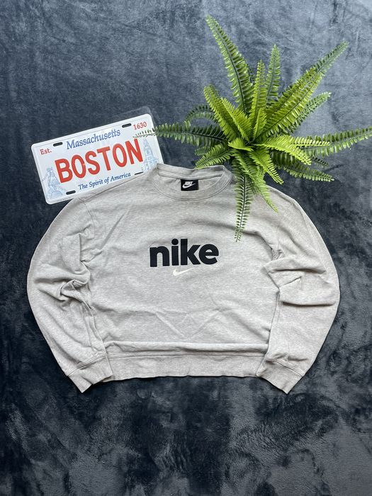 Vintage nike sweatshirt discount spellout