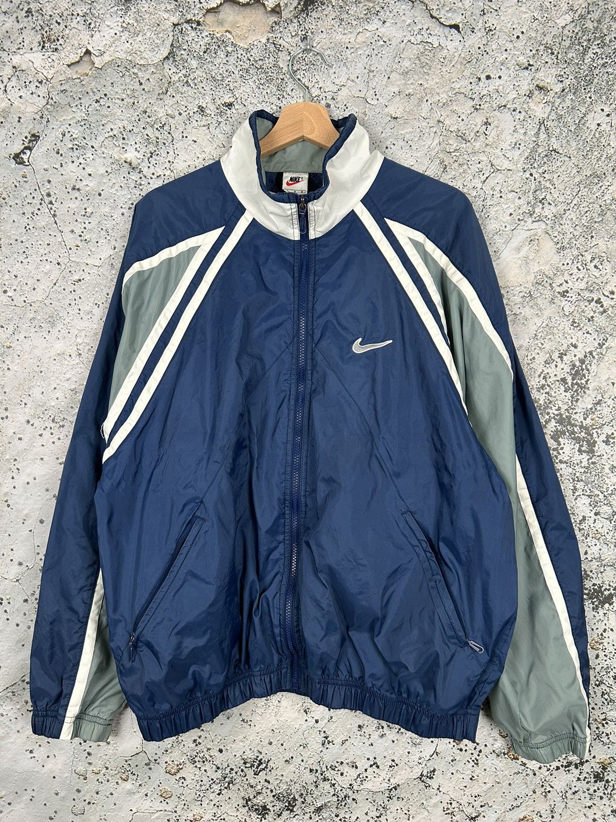 Nike Vintage Nike 90s Light Nylon Jacket Streetwear Drill Rap Size US L / EU 52-54 / 3 - 2 Thumbnail