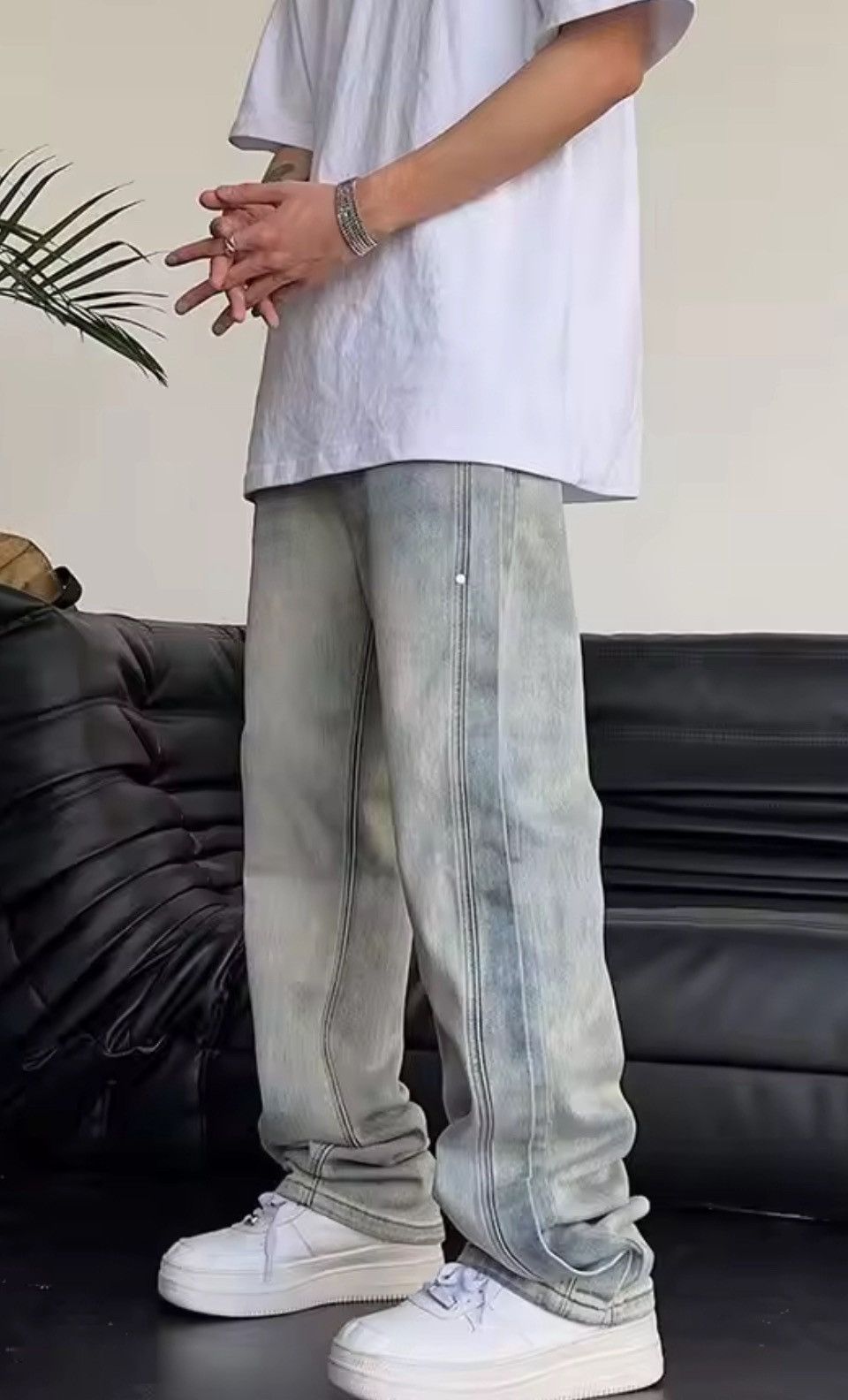 Japanese Brand Grunge Style Denim Jeans - Light Wash - Authentic Urban Look Size US 28 / EU 44 - 6 Thumbnail