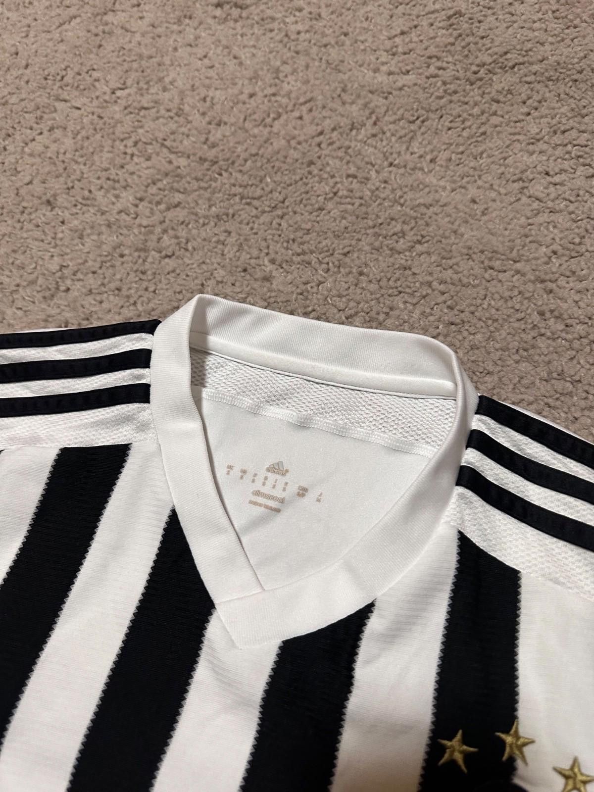 Adidas JUVENTUS 2015 2016 HOME FOOTBALL SHIRT SOCCER JERSEY ADIDAS Size US S / EU 44-46 / 1 - 6 Thumbnail