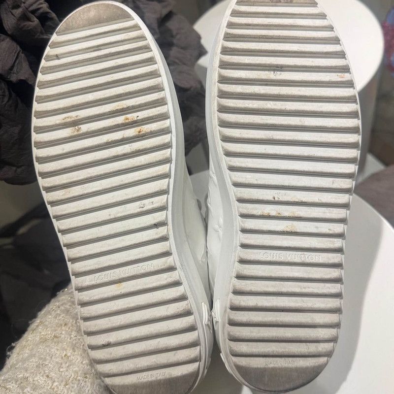 Louis Vuitton Louis Vuitton White Leather Low-Top Sneakers - Size US 8 / IT 38 - 4 Thumbnail