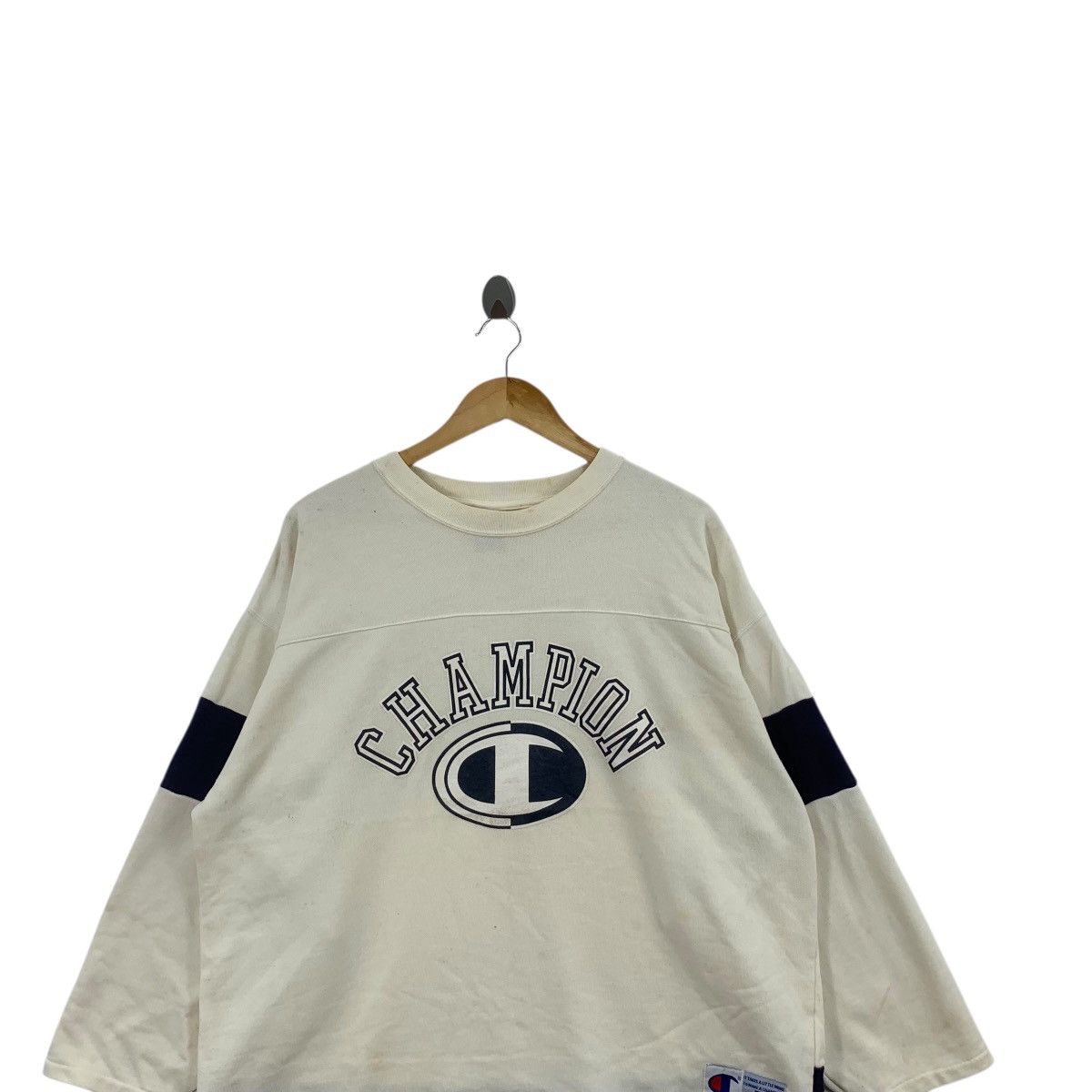 Champion Vintage CHAMPION USA Center Logo Baggy Sweatshirt Sweater Size L / US 10 / IT 46 - 2 Thumbnail