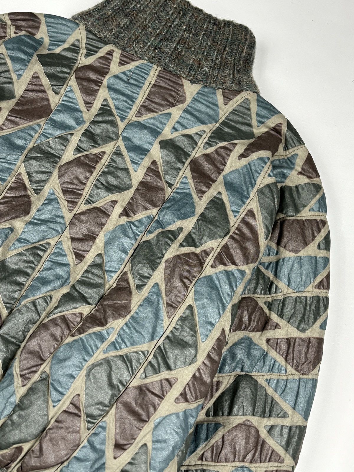 Issey Miyake 1980s Archived Quilted Pattern Wool Knit Jacket Size US L / EU 52-54 / 3 - 10 Thumbnail