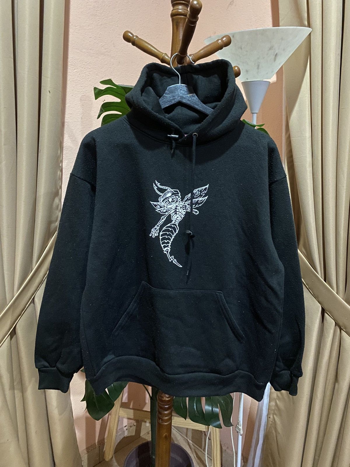 Vintage Vintage Wasp Industries Black Hoodie Made in USA – Size S Size US S / EU 44-46 / 1 - 3 Thumbnail