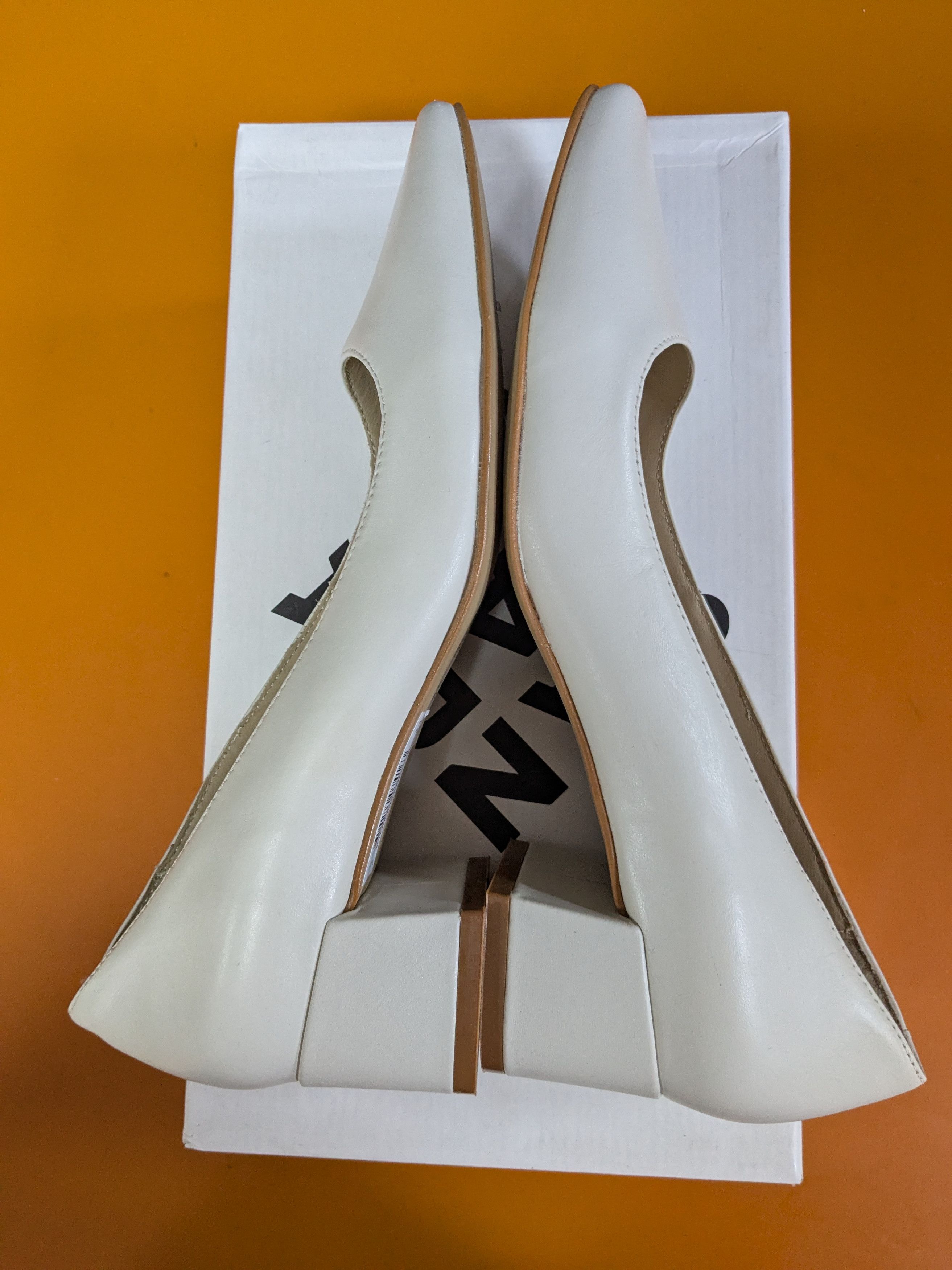 Other San Marina White Leather Pumps – New, EU 37 Size US 7 / IT 37 - 3 Thumbnail