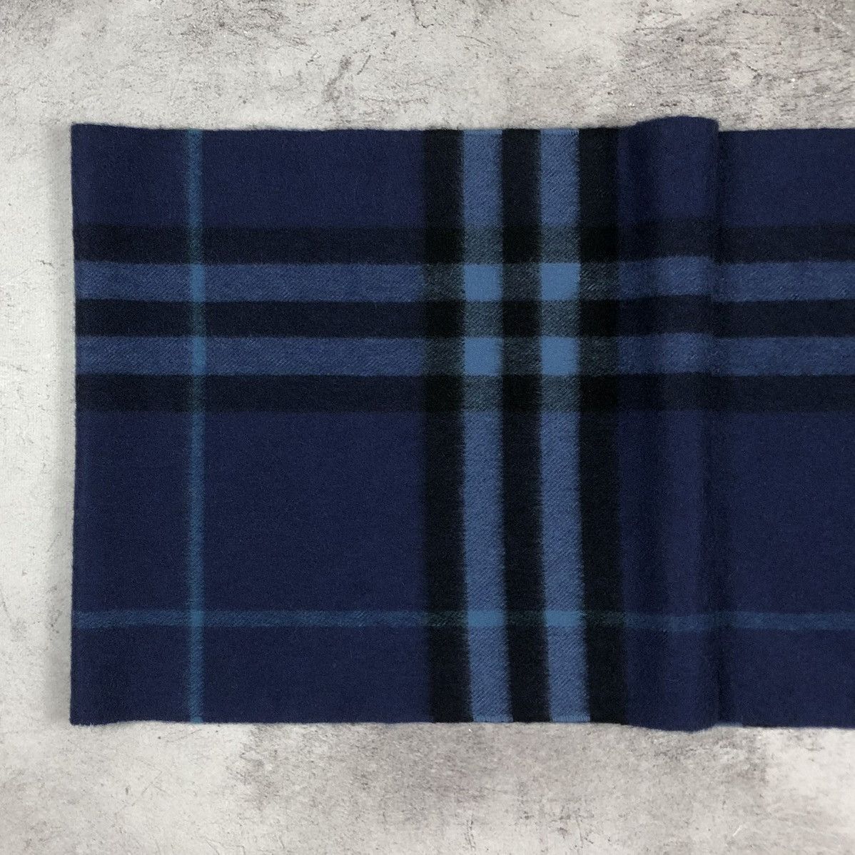 Burberry Burberry Cashmere Snood Scarf Tube Muffler Size ONE SIZE - 4 Thumbnail