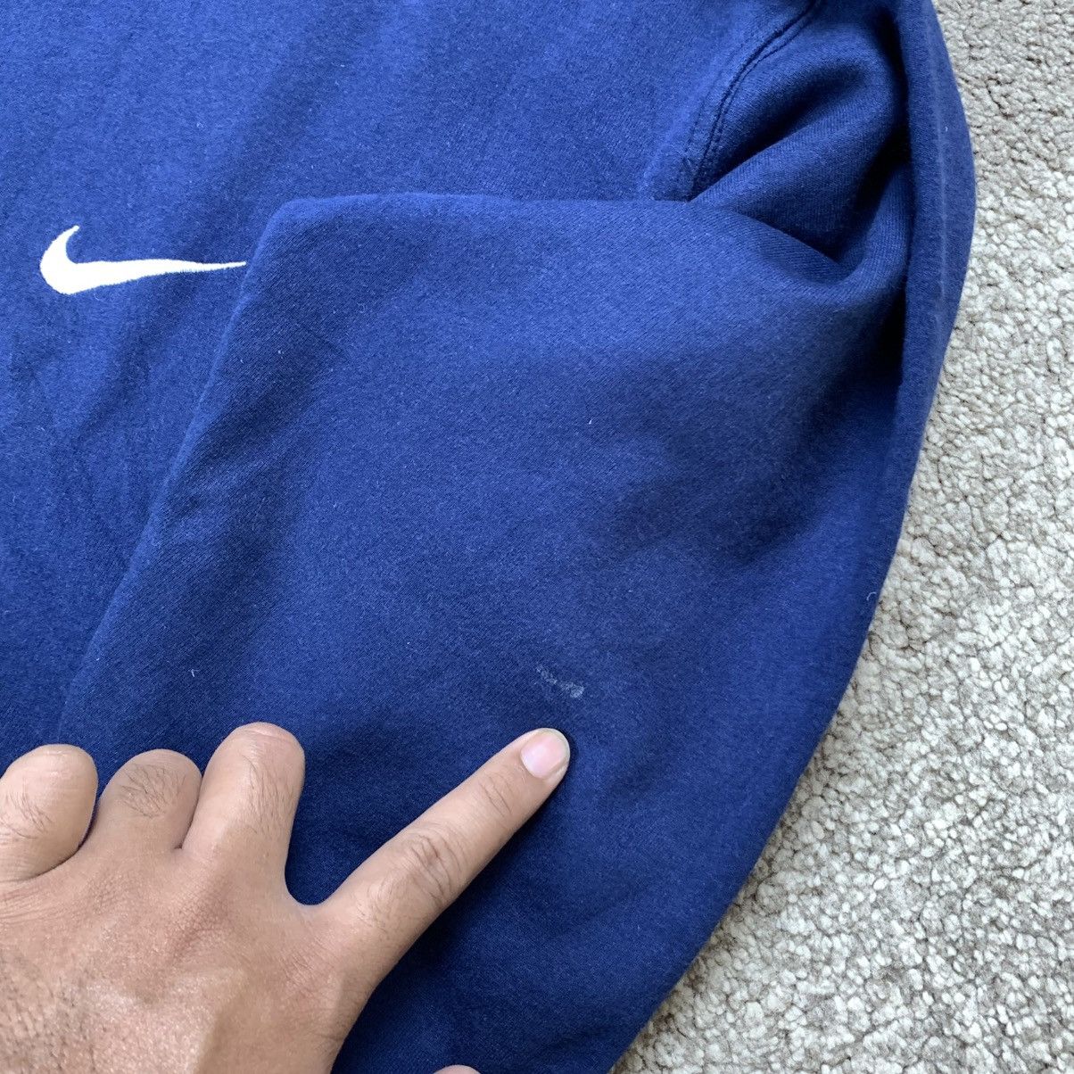 Nike NIKE Y2K Mini Swoosh Logo Vintage Sweater Hoodies Size US M / EU 48-50 / 2 - 6 Thumbnail