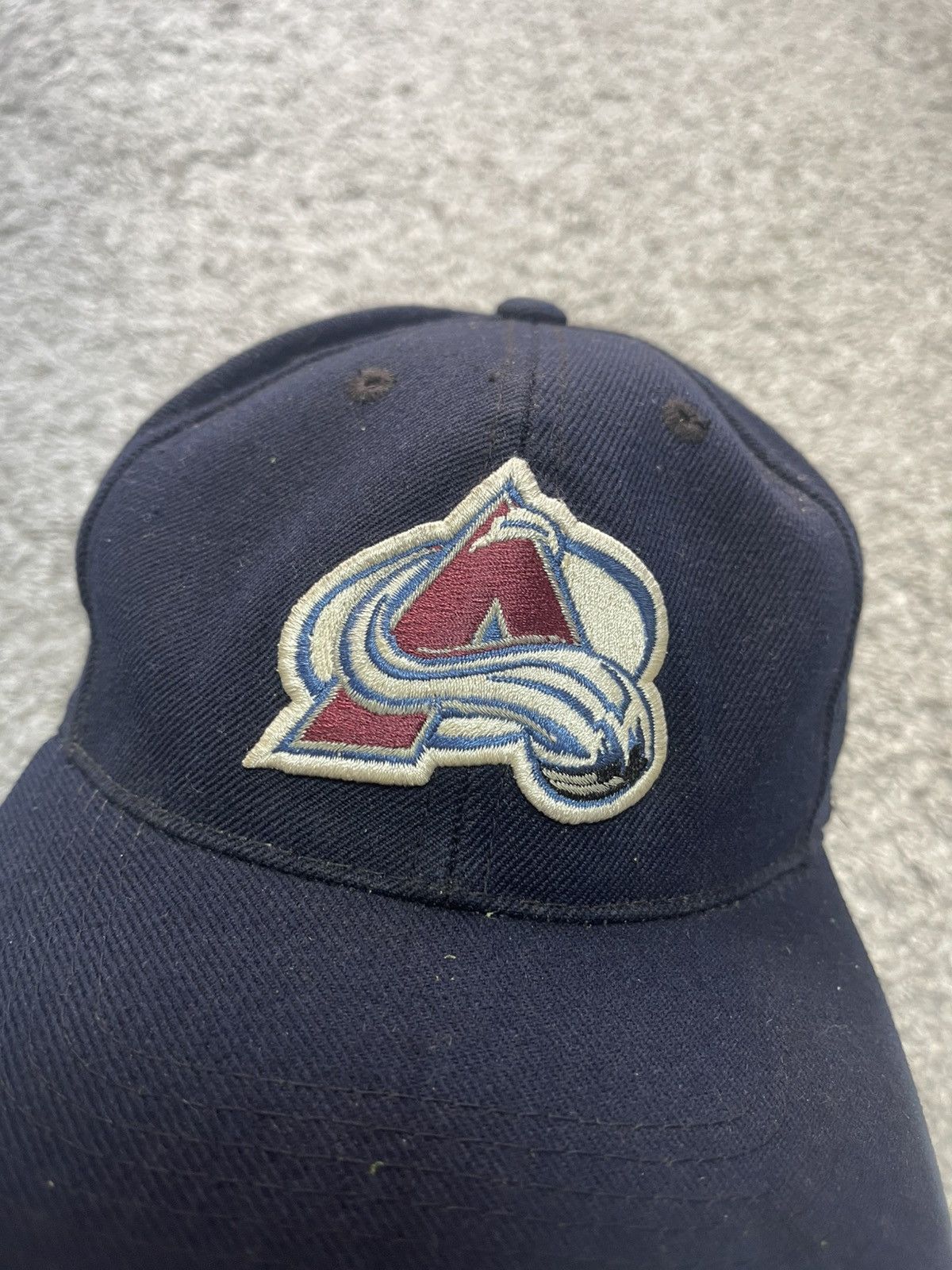 NHL Colorado Avalanche Fanatics Snapback Cap Embroidered Hockey Size ONE SIZE - 5 Thumbnail