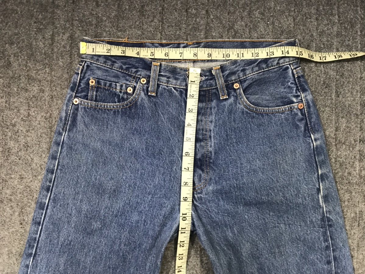 Levi's Vintage Clothing Levi's 501 Button Fly Natural Faded Denim Straight Cut Size US 30 / EU 46 - 11 Thumbnail
