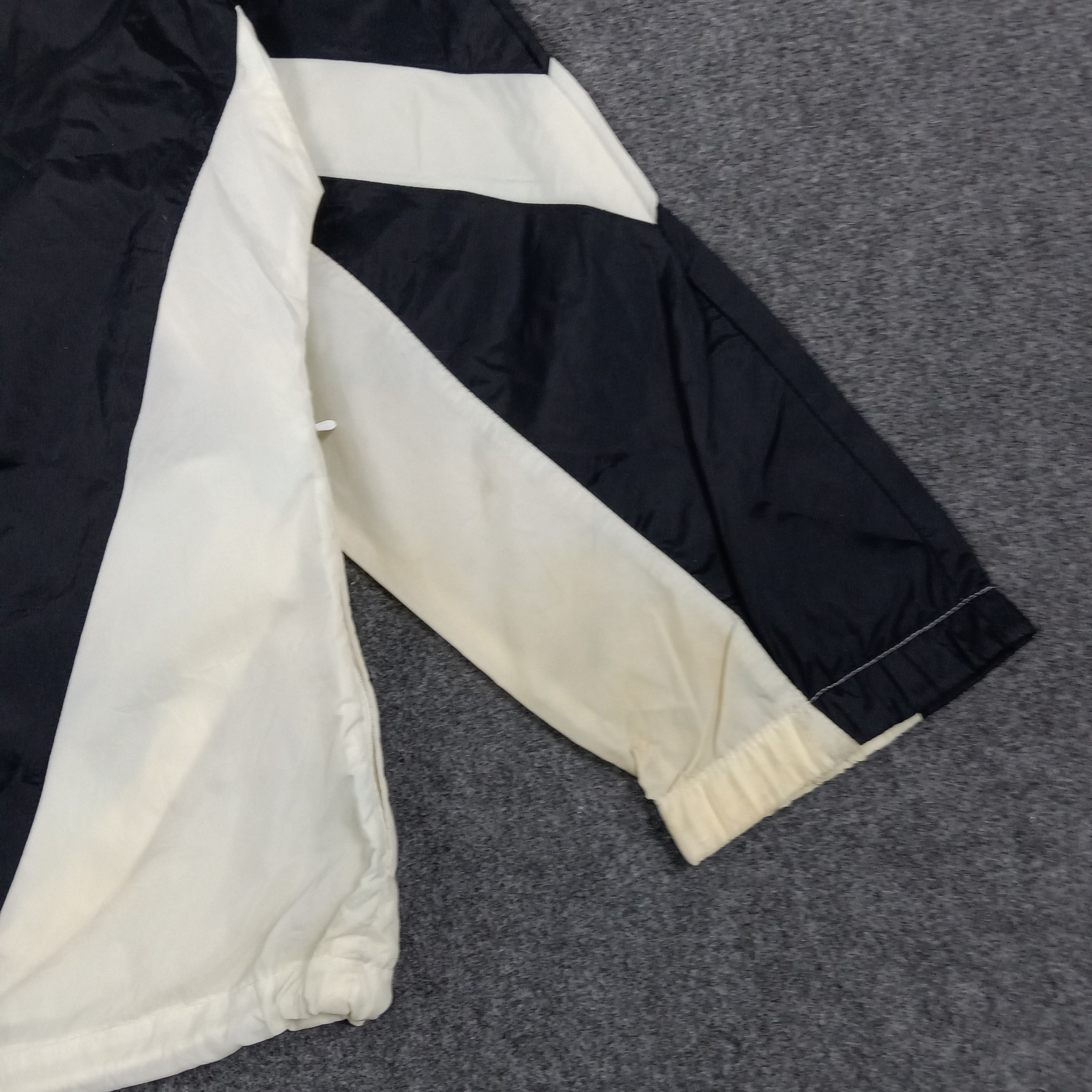 Nike × Vintage Nike American Sportwear Windbreaker Jacket Size US XXL / EU 58 / 5 - 6 Thumbnail
