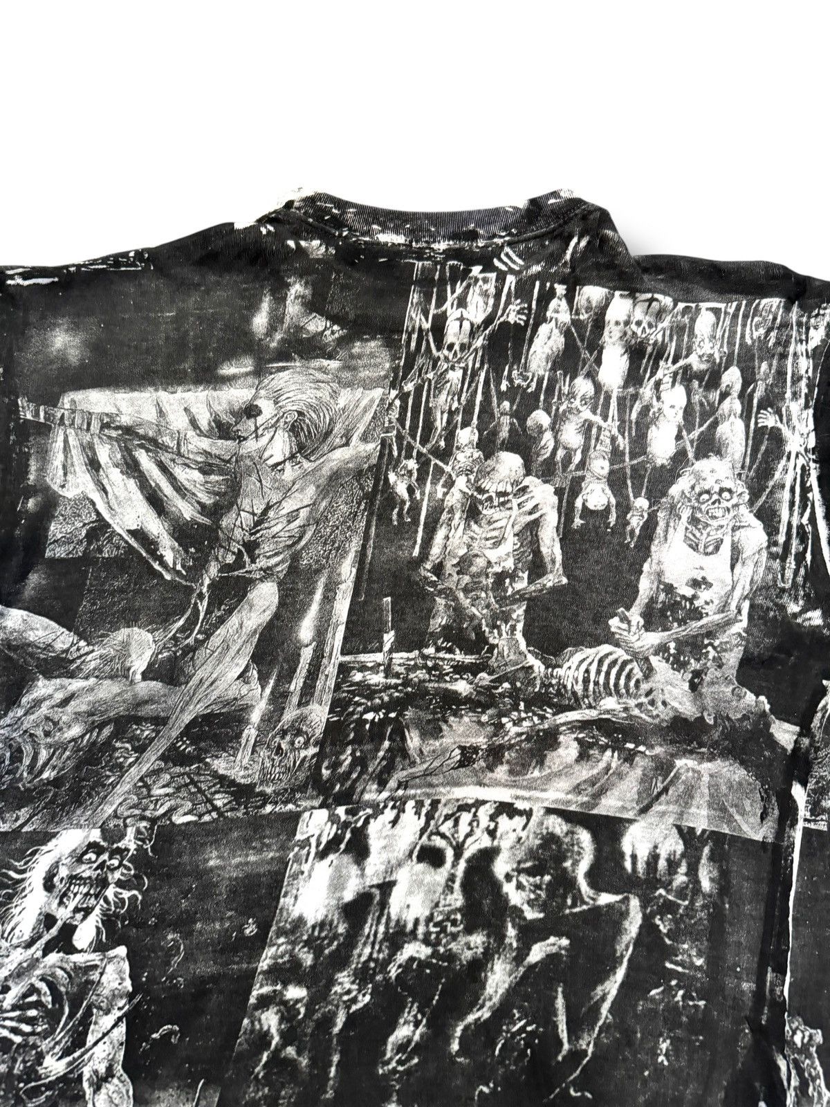 Band Tees *RARE* VINTAGE 1990s 90s CANNIBAL CORPSE AOP T-SHIRT XL Size US XL / EU 56 / 4 - 11 Thumbnail