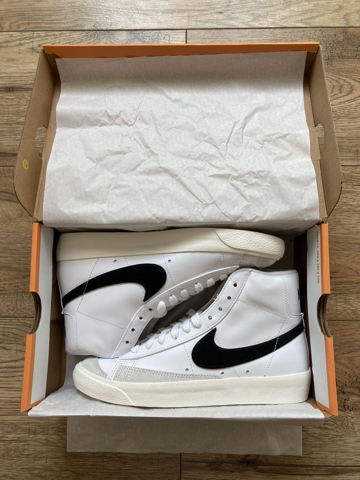 Nike Nike Blazer Mid 77 White Black (W) (CZ1055-100) 37.5 EU Size US 6.5 / IT 36.5 - 1 Thumbnail