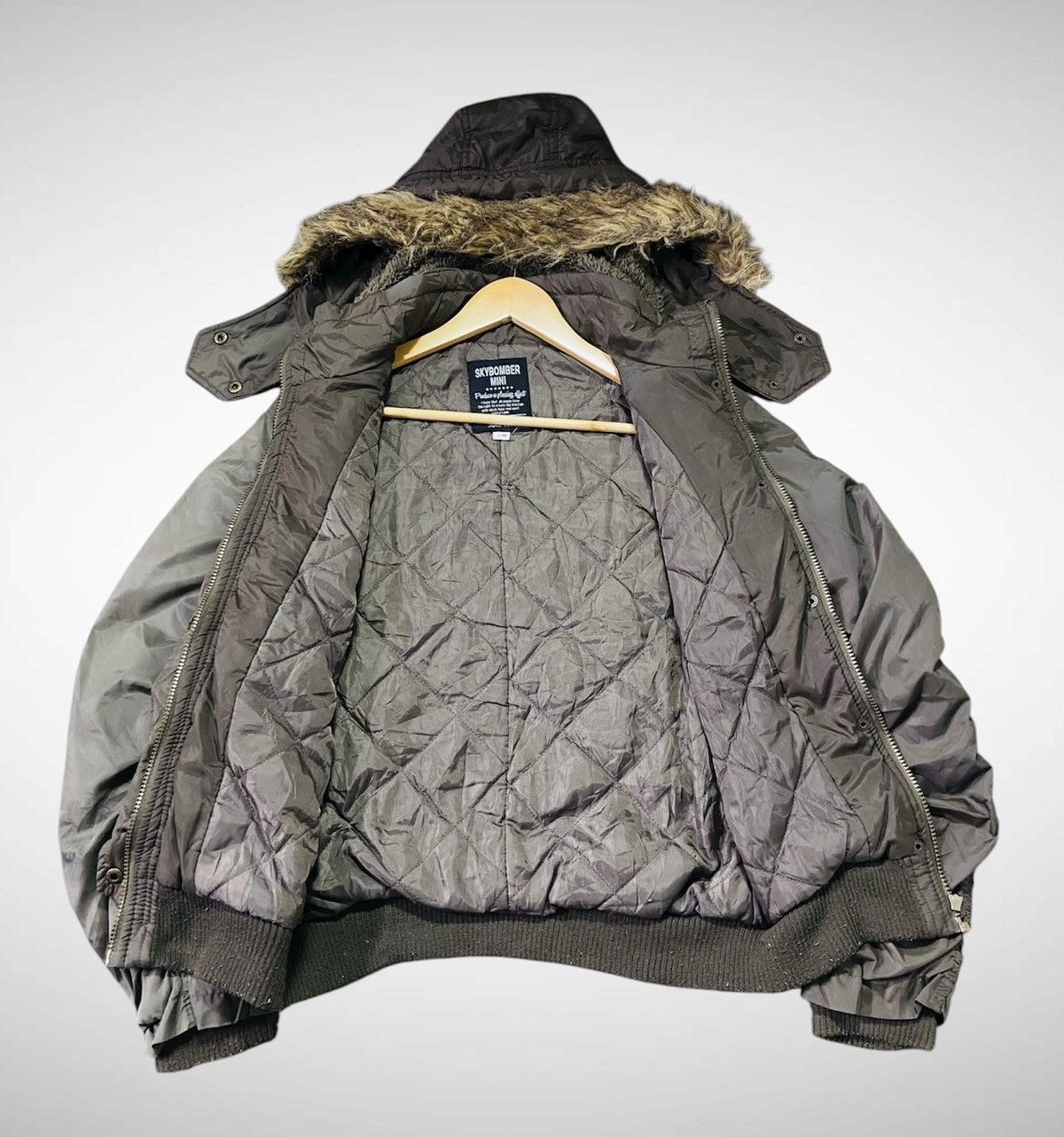 Seditionaries Faded Sky Bomber Mini Fur Hoodie Nylon Jacket Size M / US 6-8 / IT 42-44 - 4 Thumbnail