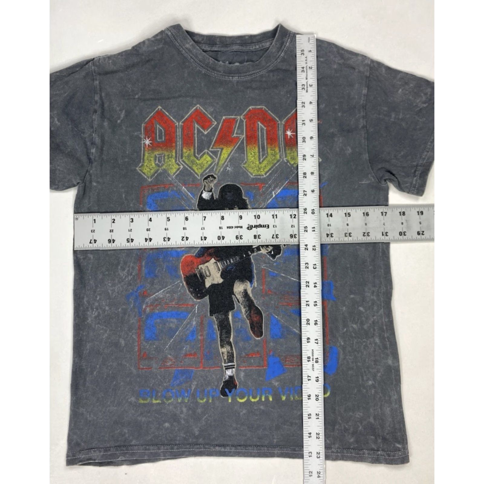 Vintage ACDC T-Shirt Women XS Gray Short Sleeve Crew Neck Pullover Music Size XS / US 0-2 / IT 36-38 - 5 Thumbnail