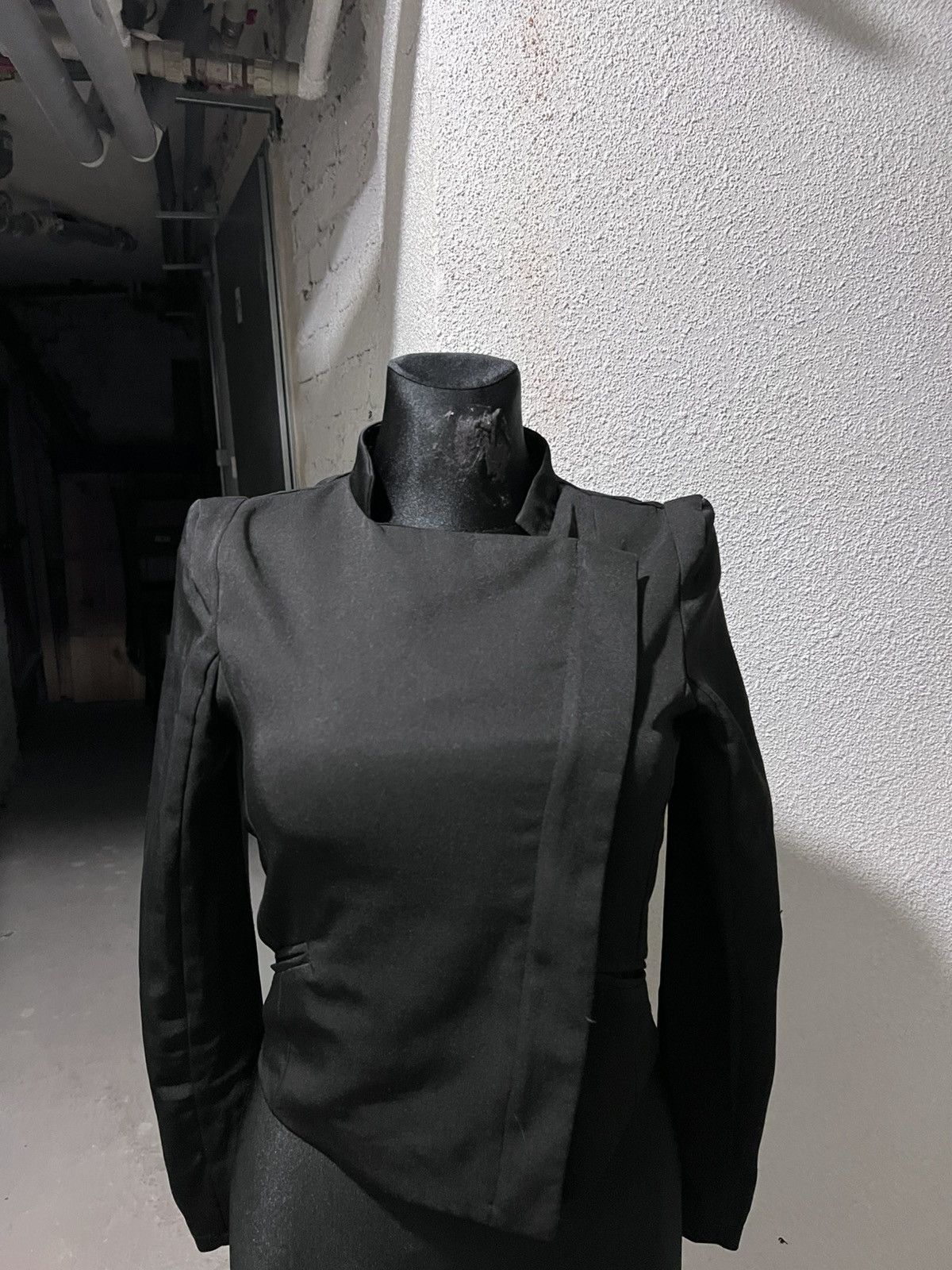 Rick Owens Asymmetrical Zip Avant Garde Padded Shoulder Jacket Size S / US 4 / IT 40 - 3 Thumbnail