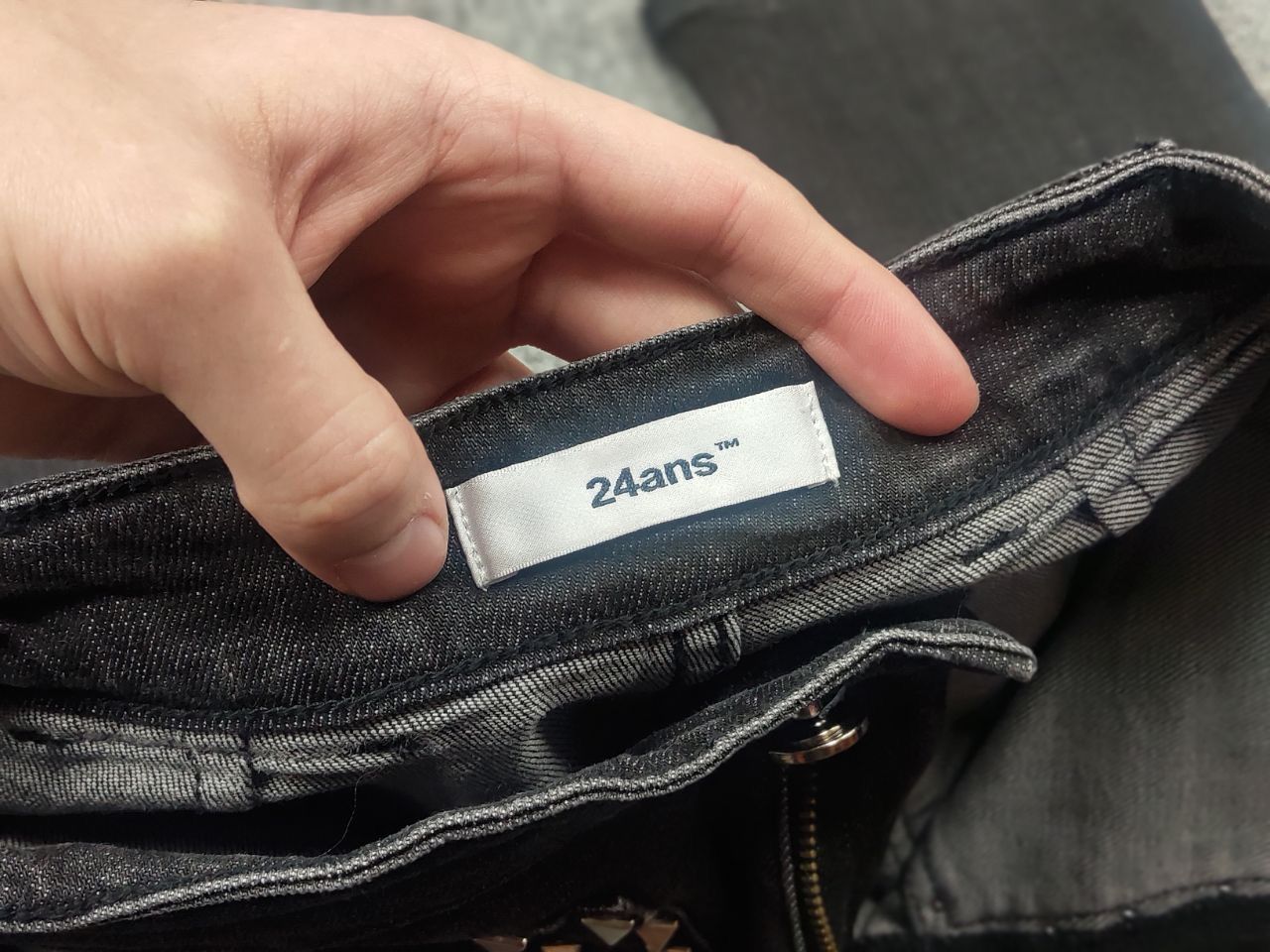 Le Grande Bleu (L.G.B.) 24ans Japan Design L.G.B. Silver Black Pocket Flared Jeans Size 26" / US 2 / IT 38 - 15 Thumbnail