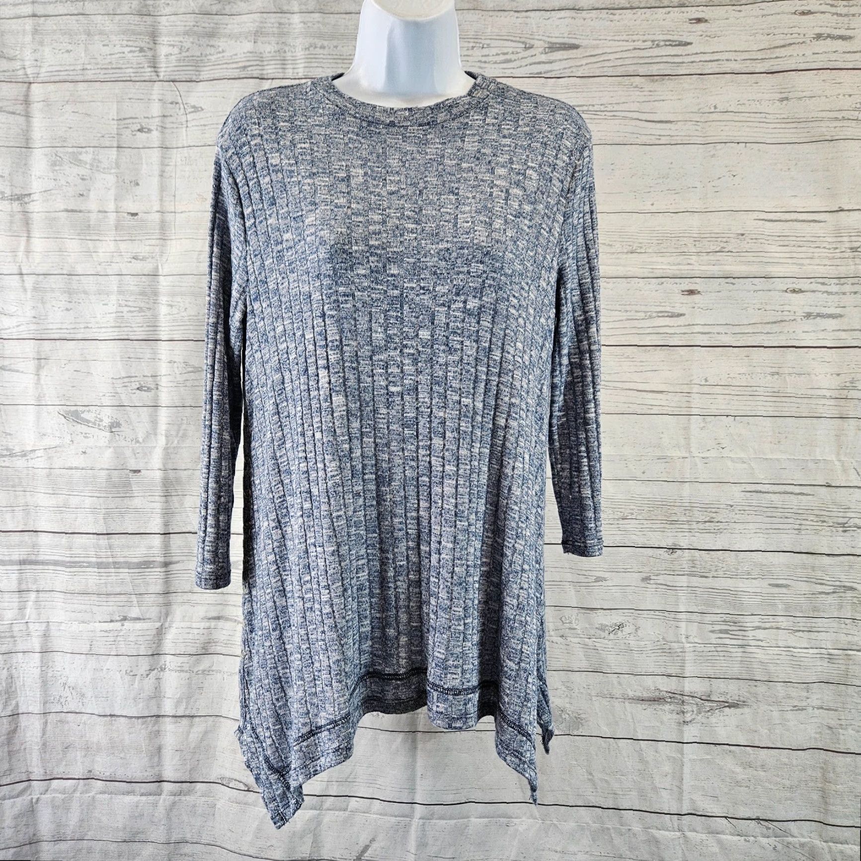 Vintage Chicos Zenergy Womens Top Sz M Blue Ribbed 3/4 Sleeve Rayon Blend Shirt Adult Medium Womens Size M / US 6-8 / IT 42-44 - 2 Thumbnail