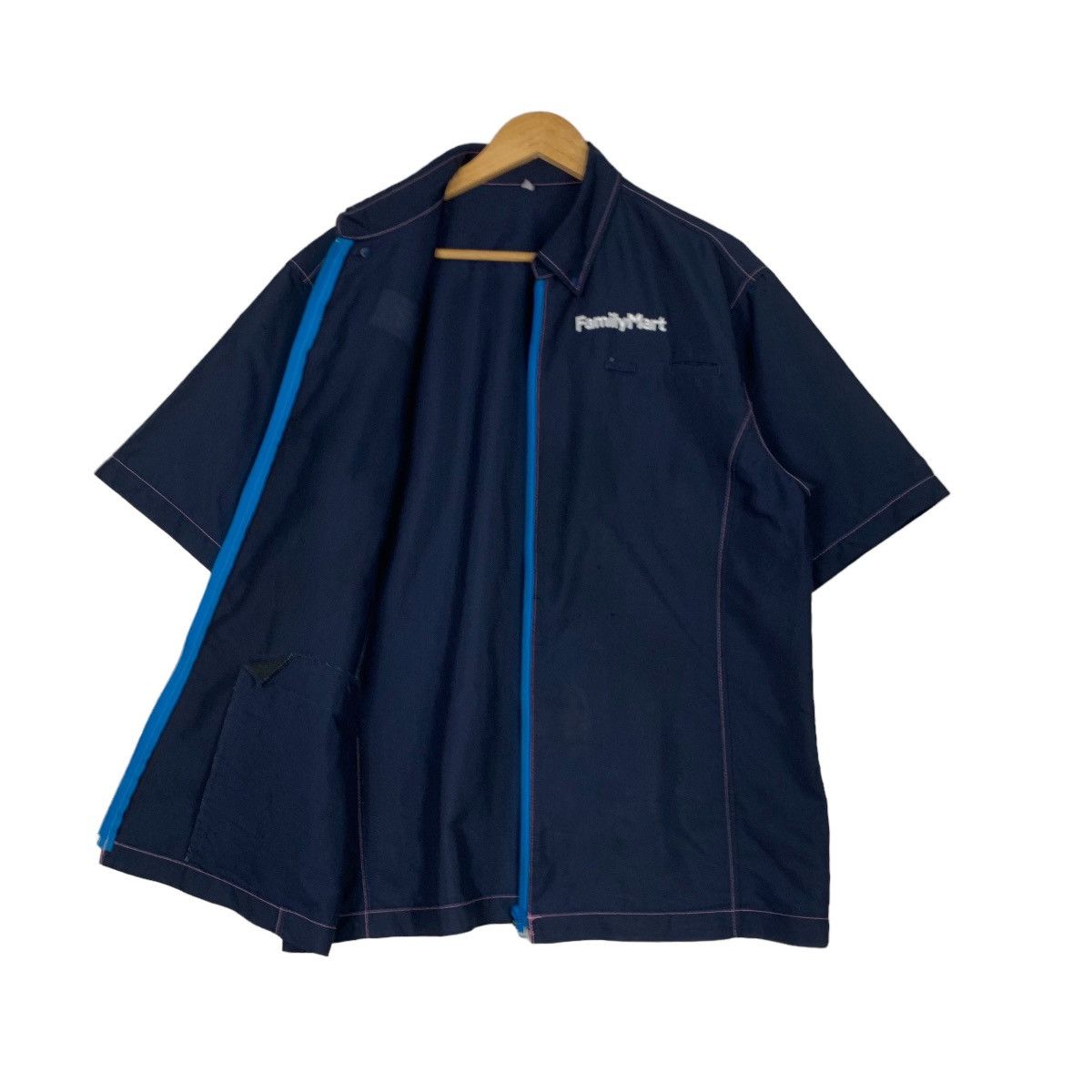Vintage FAMILY MART Short Sleeve Work Uniform Jacket #1040-C47 Size US L / EU 52-54 / 3 - 9 Thumbnail