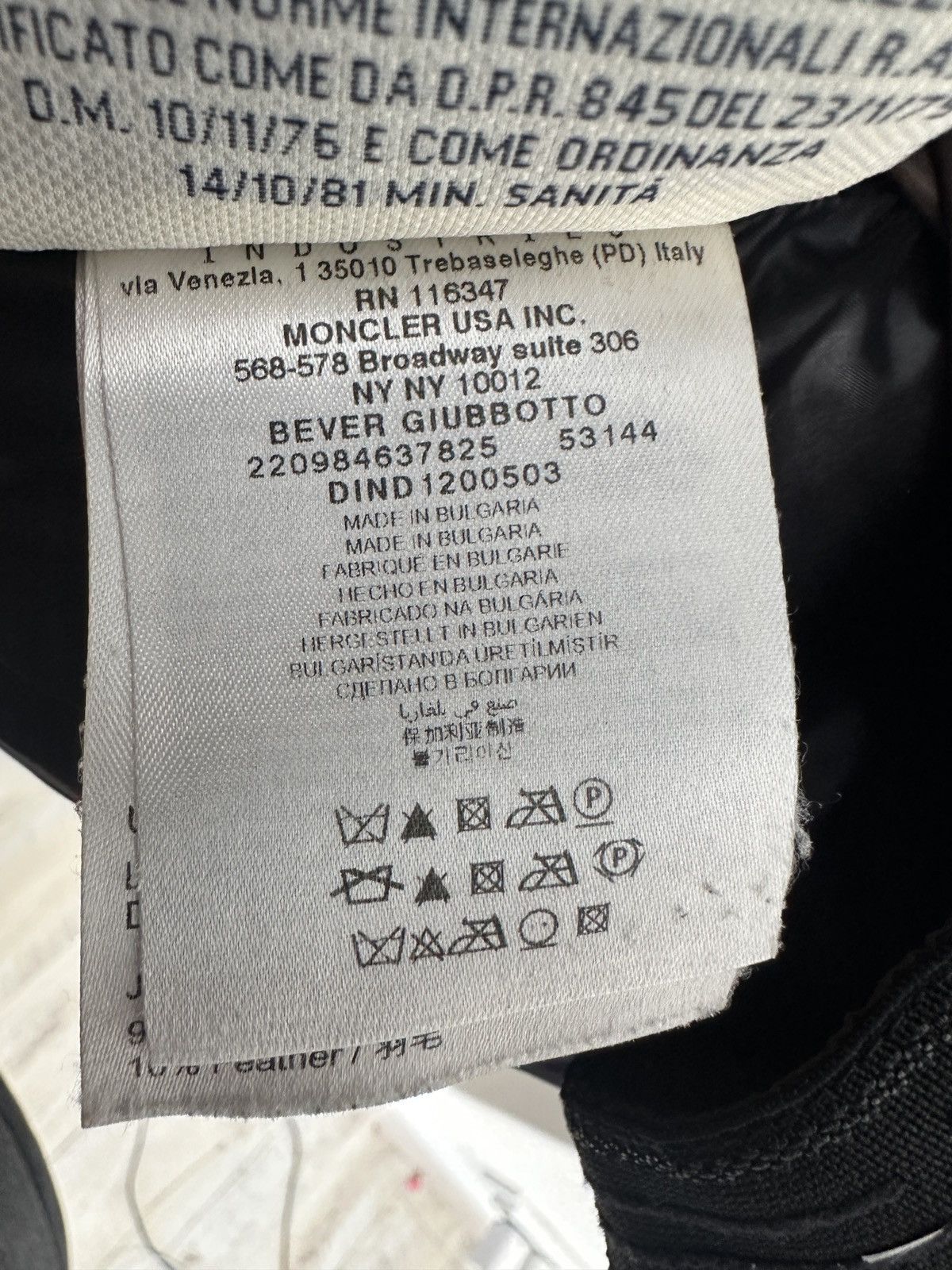 Moncler Grenoble Moncler Grenoble Baver Giubbotto Down Jacket Size M / US 6-8 / IT 42-44 - 7 Thumbnail
